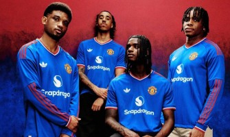Das Königsblau feiert sein Comeback bei Manchester United im Retro-Stil
