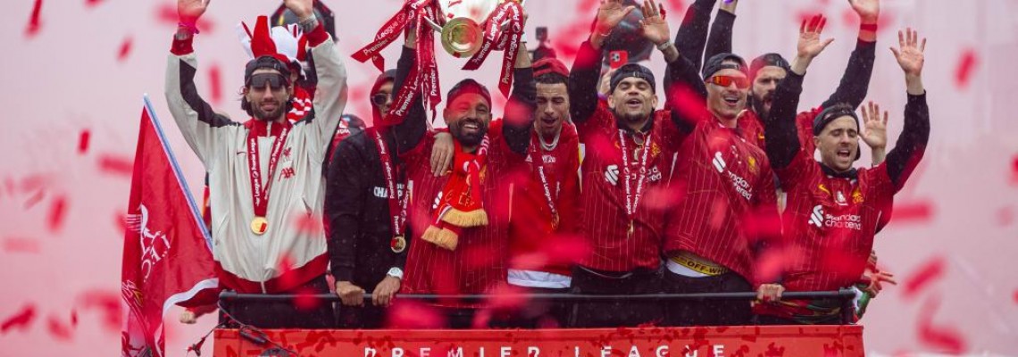 Dutzende Liverpooler Feiernde verletzt Dutzende Liverpooler Feiernde verletzt