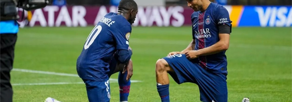 Schüler präsentieren ihren Mentoren ihre Erfolge